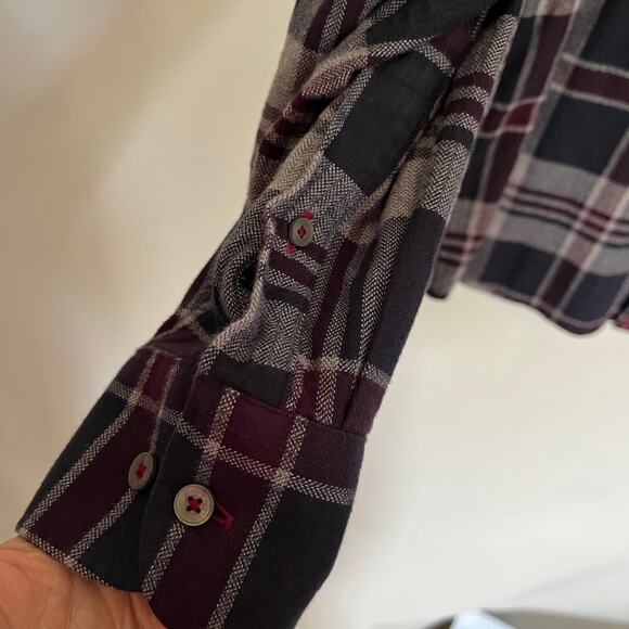 UNTUCKIT McIntyre Flannel Mens Shirt 2XL Gray Blue Plaid Outdoor Western 43032 - Picture 5 of 14